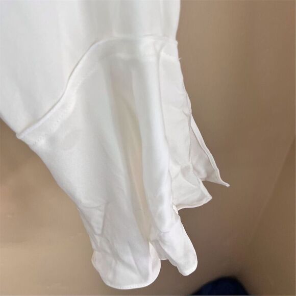 Theory Women's Silk Blouse Size Large White Ruffle Hem & Sleeves Corporate Work - Picture 3 of 7